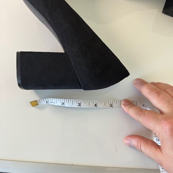 NEW Unisa Women's Uniletra Shoes Pumps Black Suede Block Heel Pointed Toe 11 M - Picture 2 of 7